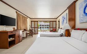 Bluewater Maribago Beach Resort